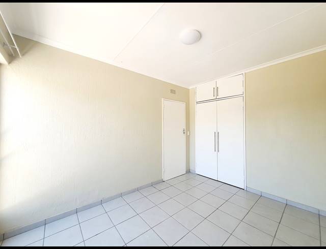 3 BEDROOM TOWNHOUSE RENTED IN HALFWAY GARDENS